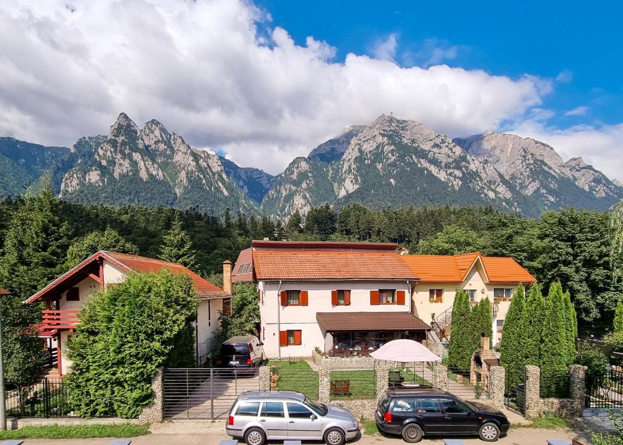 Nova Cervus Hotel Buşteni Exterior foto